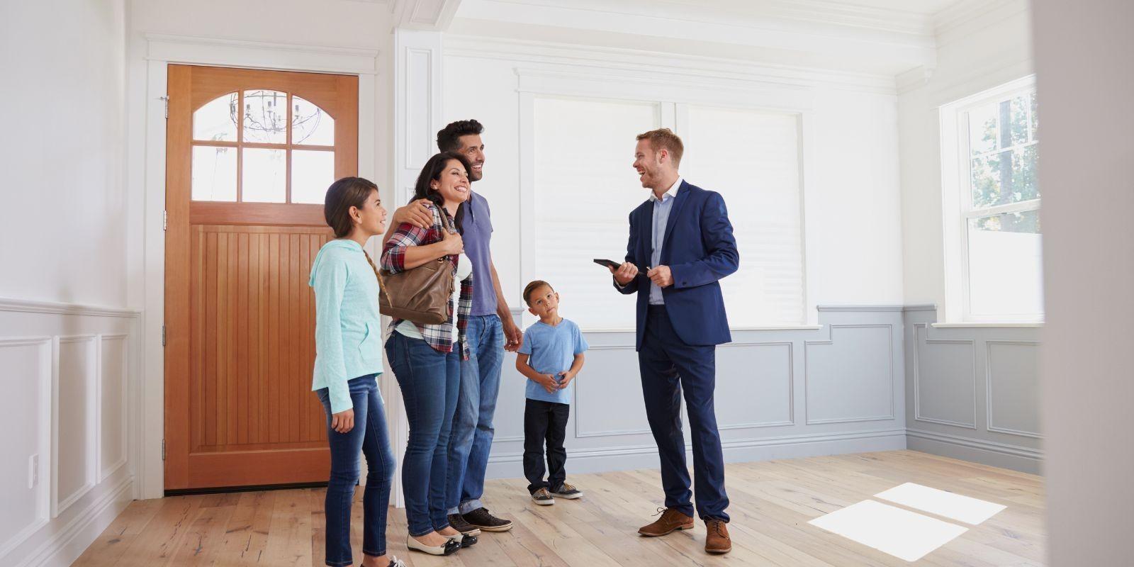 What to Expect During House Showings in Michigan